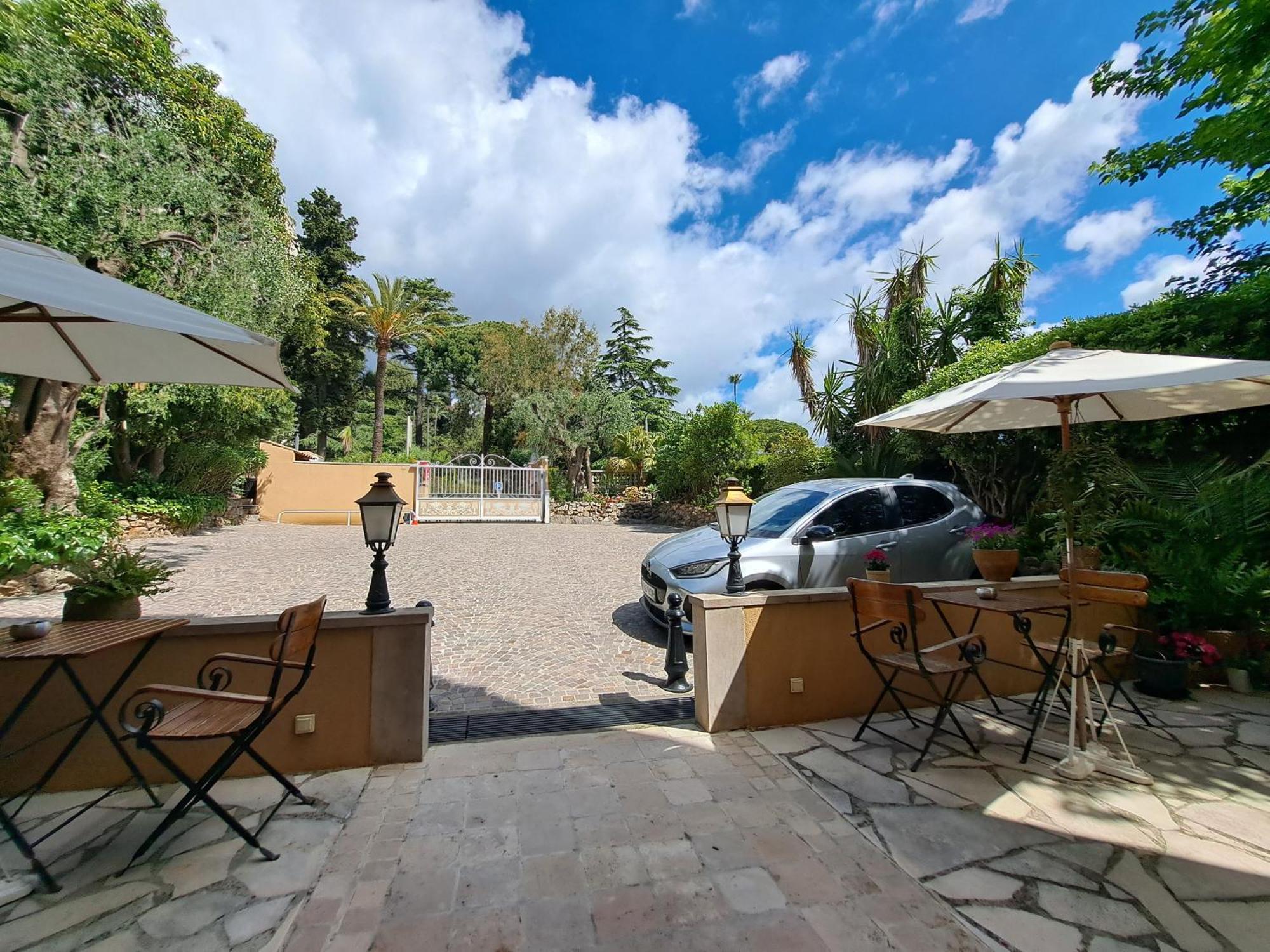 Residence Veles Plage Cannes Exteriör bild